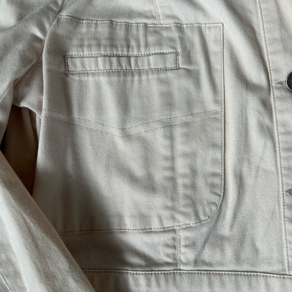 Vineyard Vines Women's Light Cream Utility Jacket - Picture 4 of 8